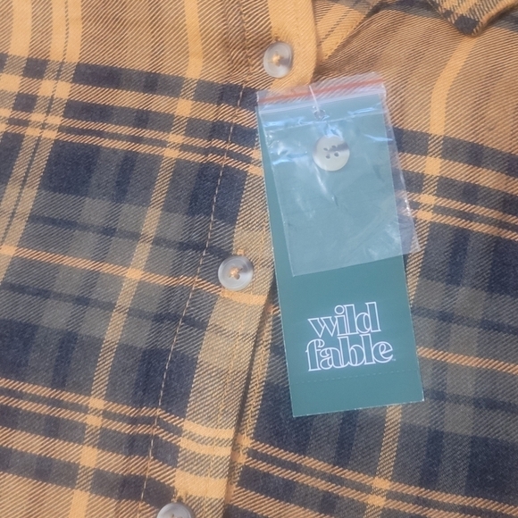 Wild fable pumpkin plaid cropped woven womens shirt  size Medium NWT - Picture 9 of 10